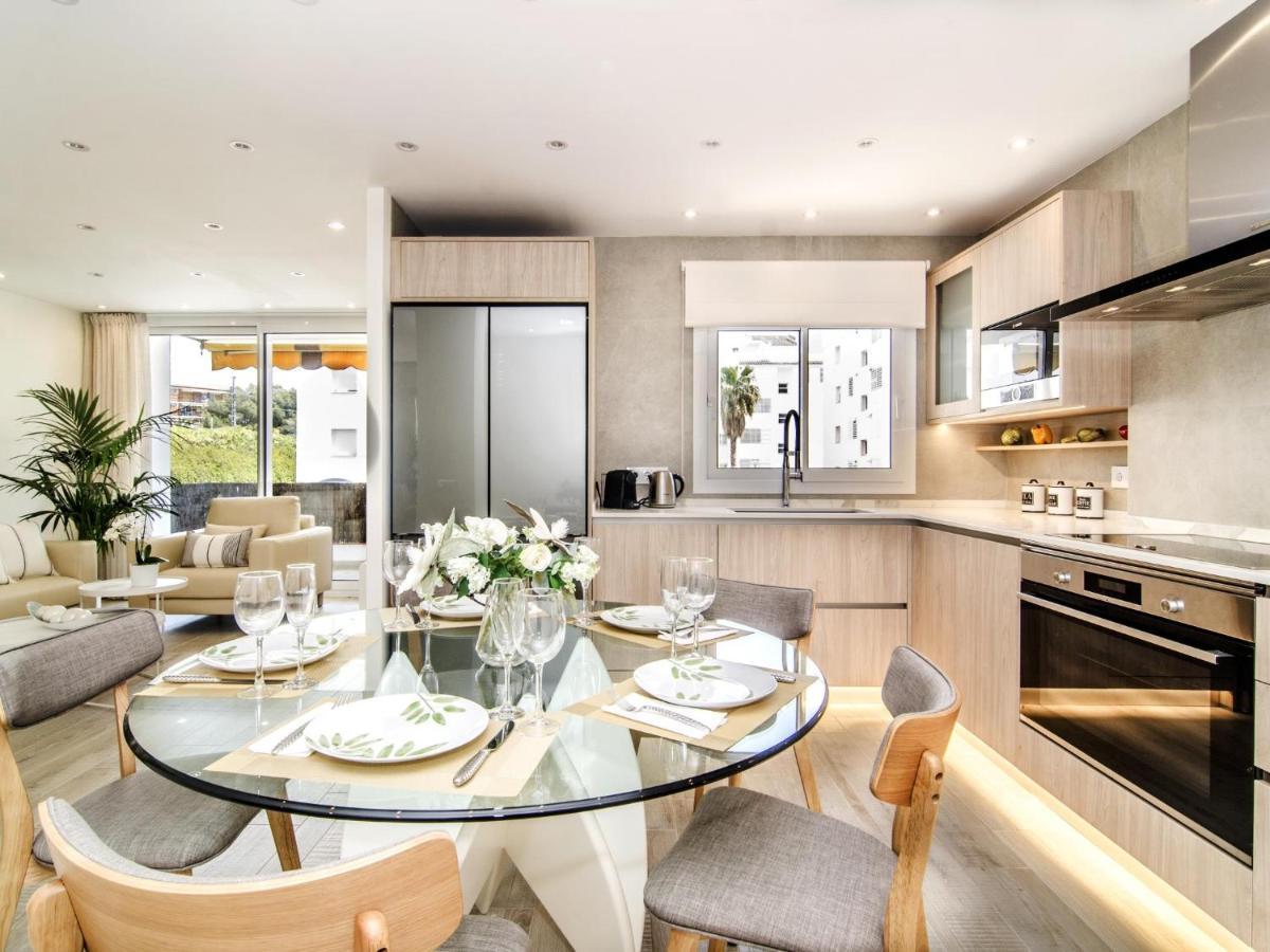 Sitges Spaces Oasis Suites- 4 Bedroom, 4 Ensuite Bathrooms, Terrace, Pool, Sitges Centre Экстерьер фото